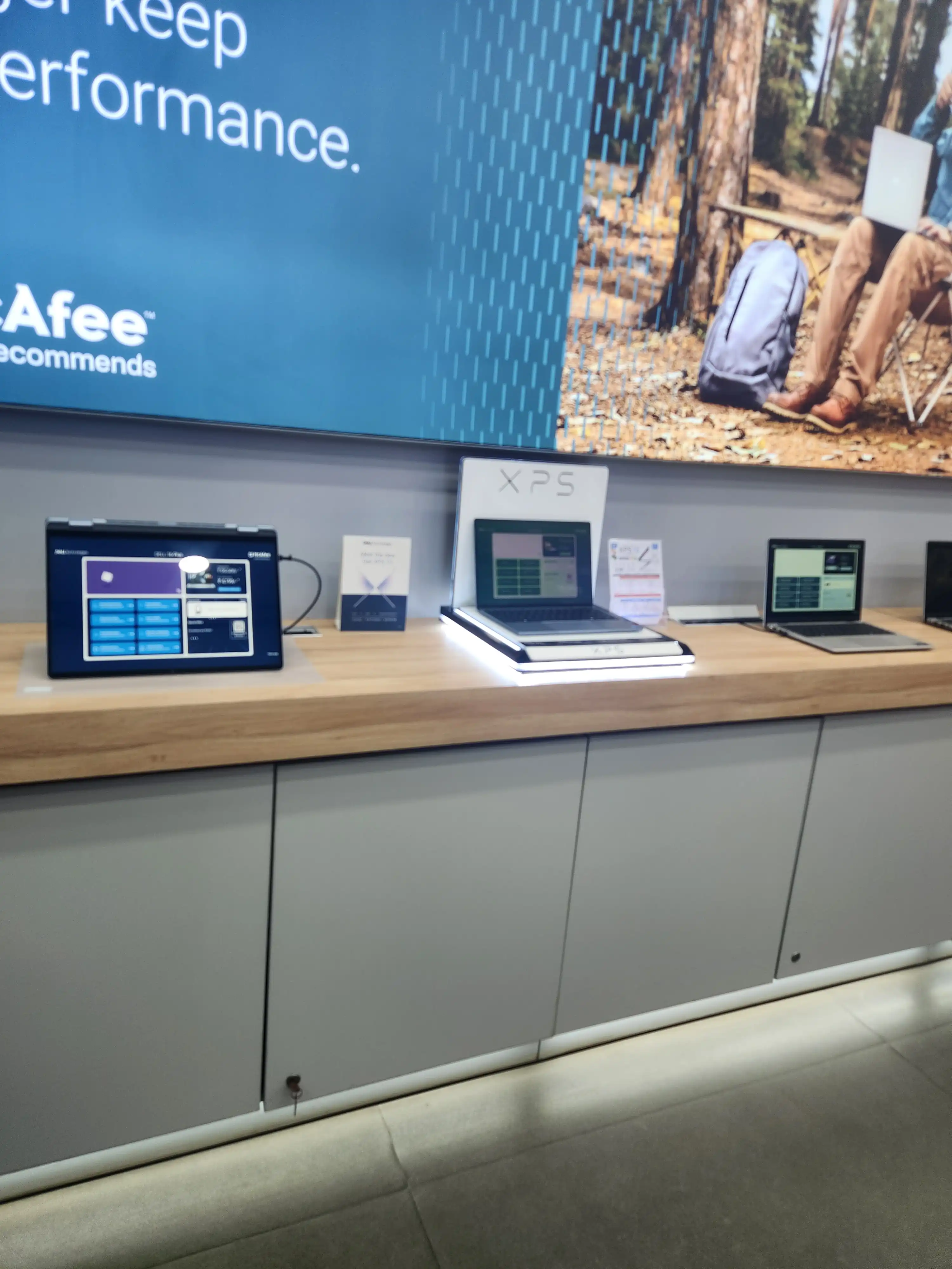 Dell Exclusive Store CBD Belapur — photo 3