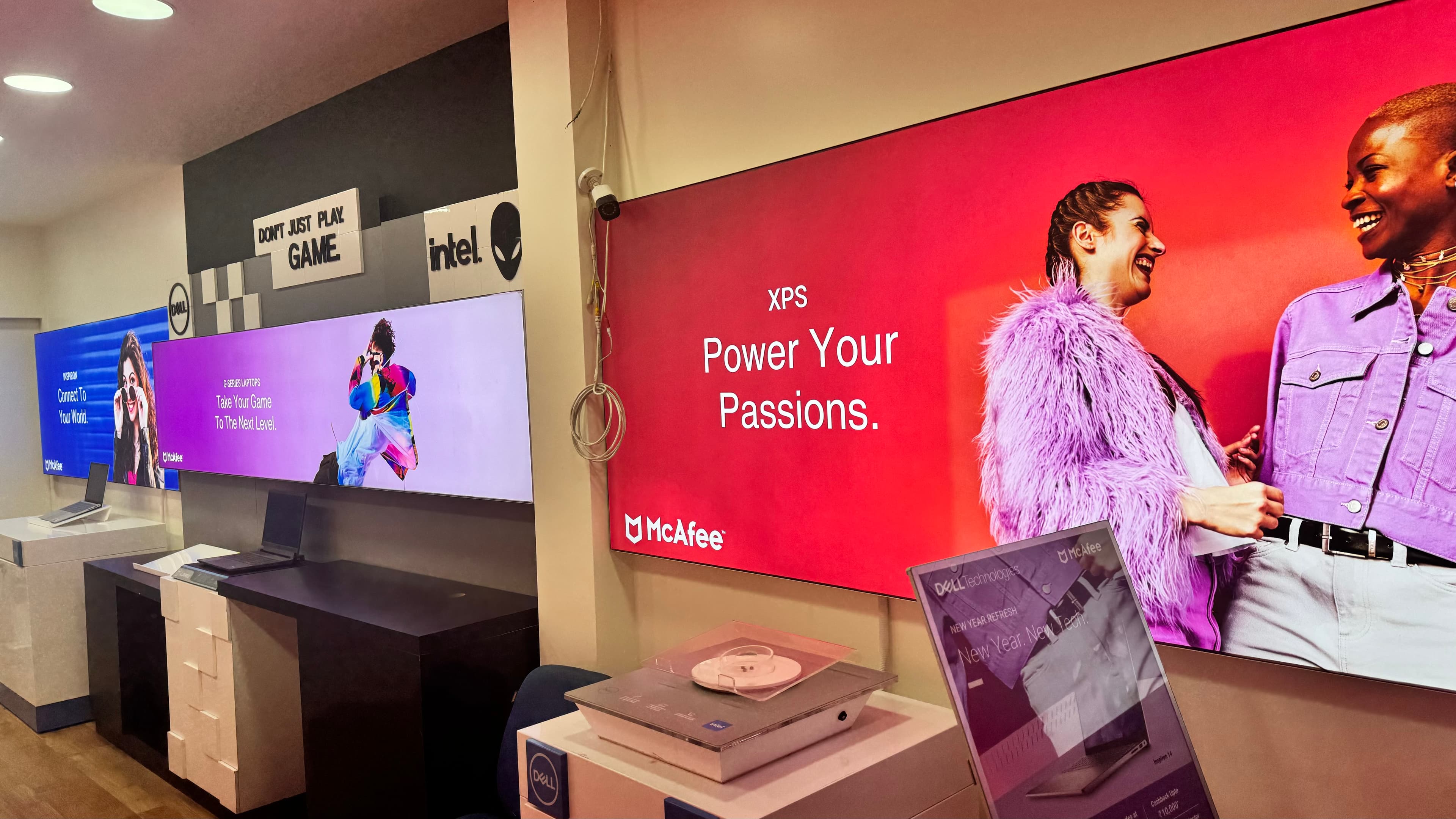 Dell Exclusive Store Sector — photo 5