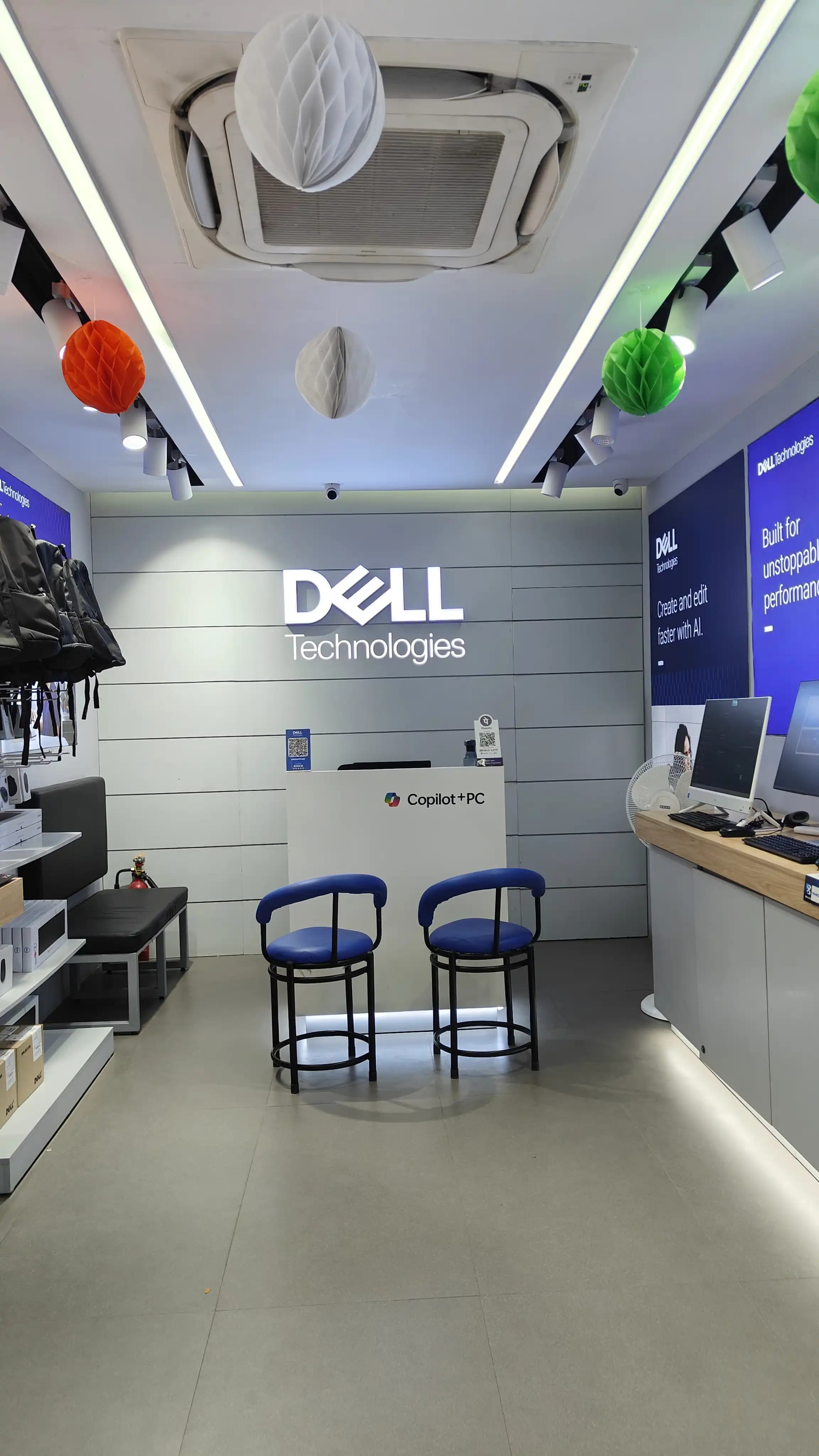 Dell Exclusive Store Mogappair — photo 1