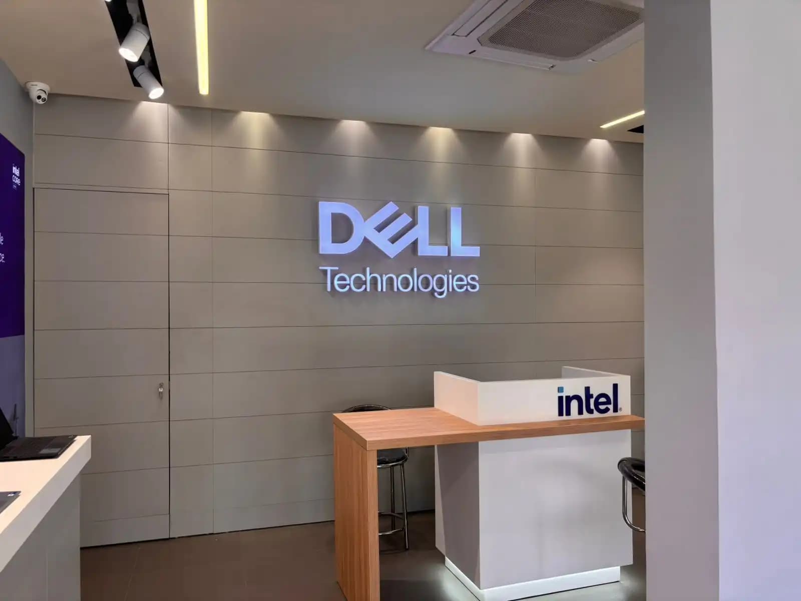 Dell Exclusive Store Model Gram, Ludhiana β photo 2
