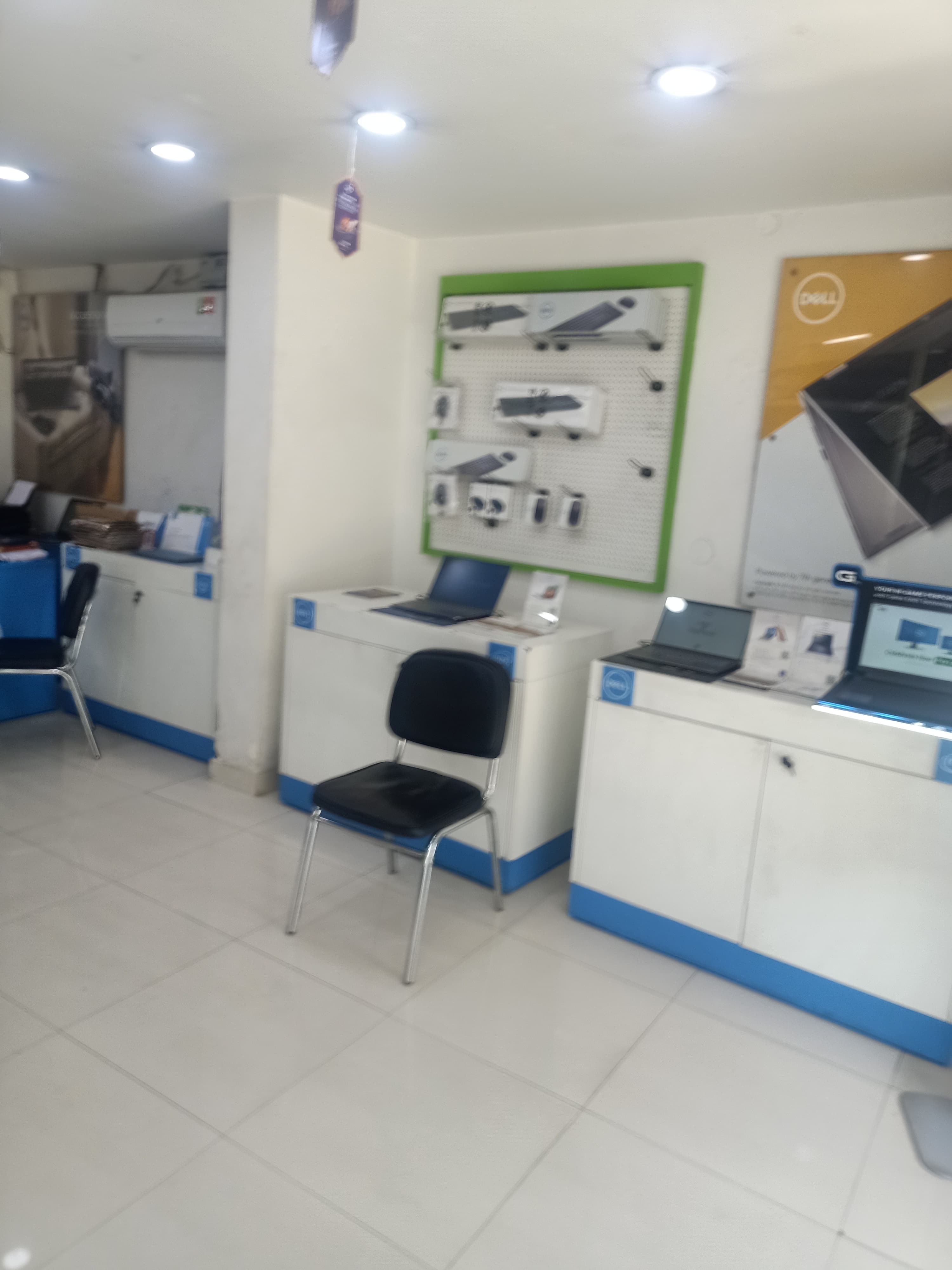 Dell Exclusive Store Hamirpur — photo 3