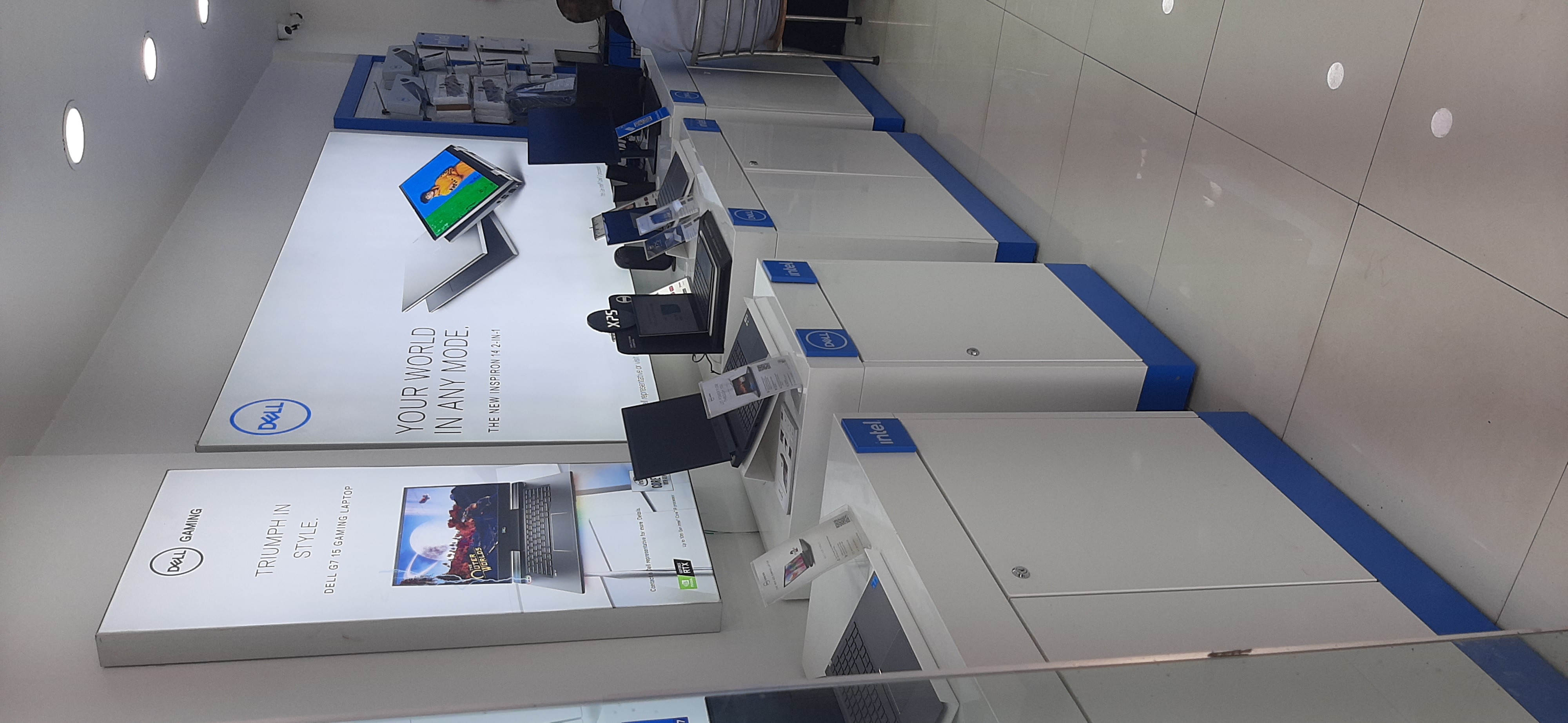 Dell Exclusive Store Sanjay Place — photo 4