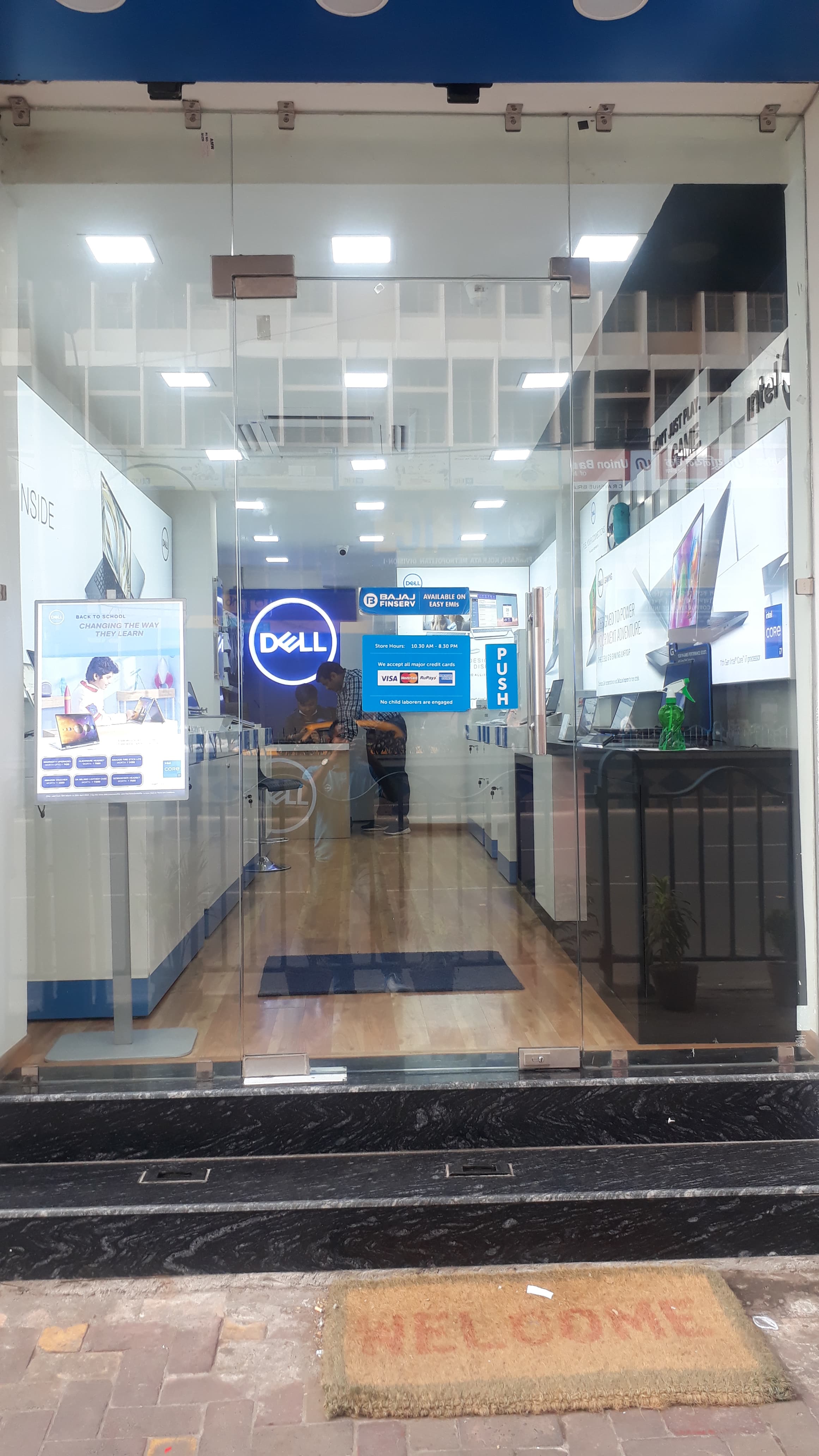 Dell Exclusive Store Chandni Chowk Metro Gate No 6, Kolkata — photo 2